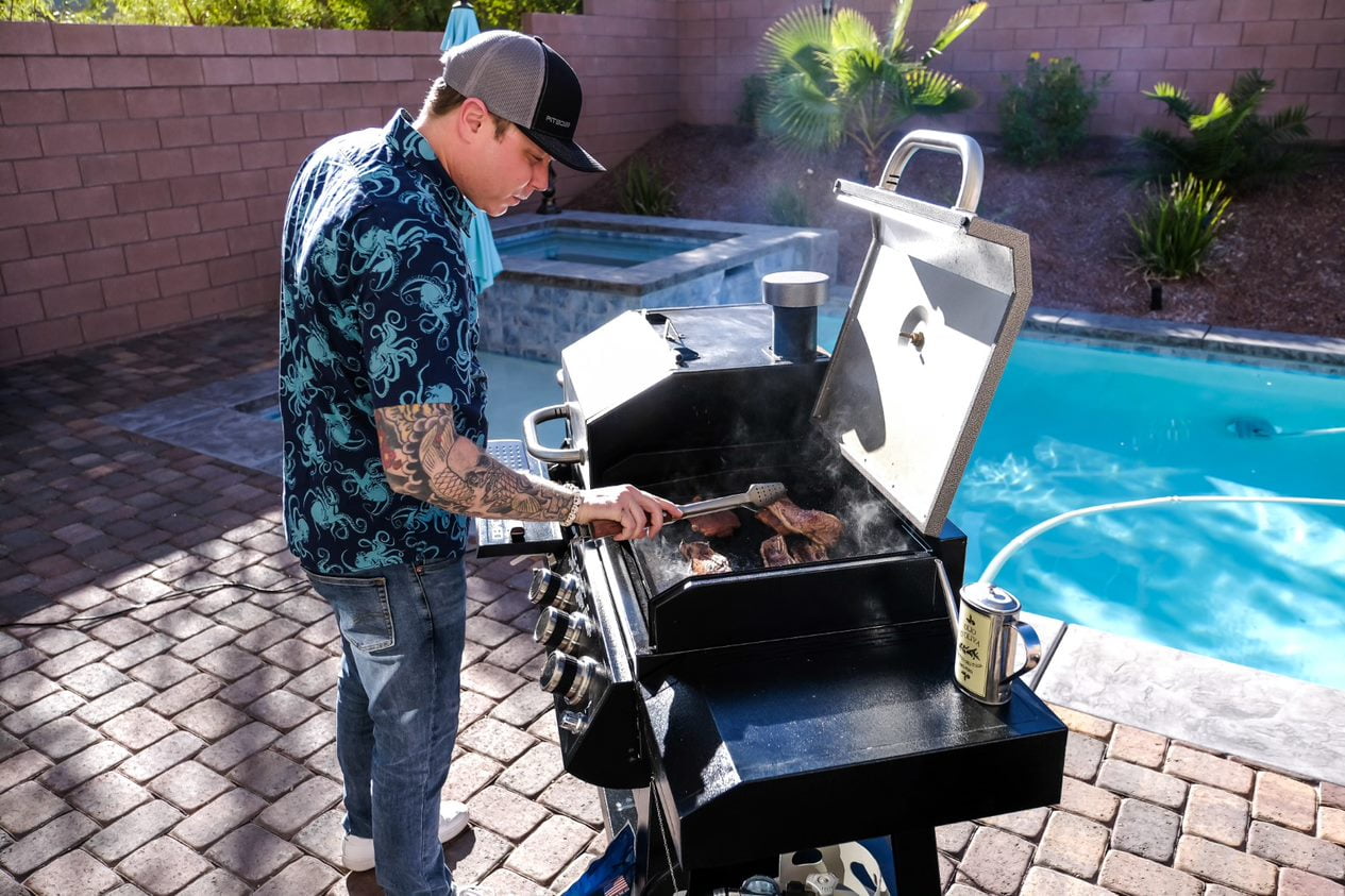 Boss Platinum KC Combo. Wi-Fi? and Bluetooth? Wood Pellet and Gas Grill